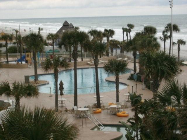 Ocean Walk  Pool - Cheerleaders Practicing for NCAA Championships