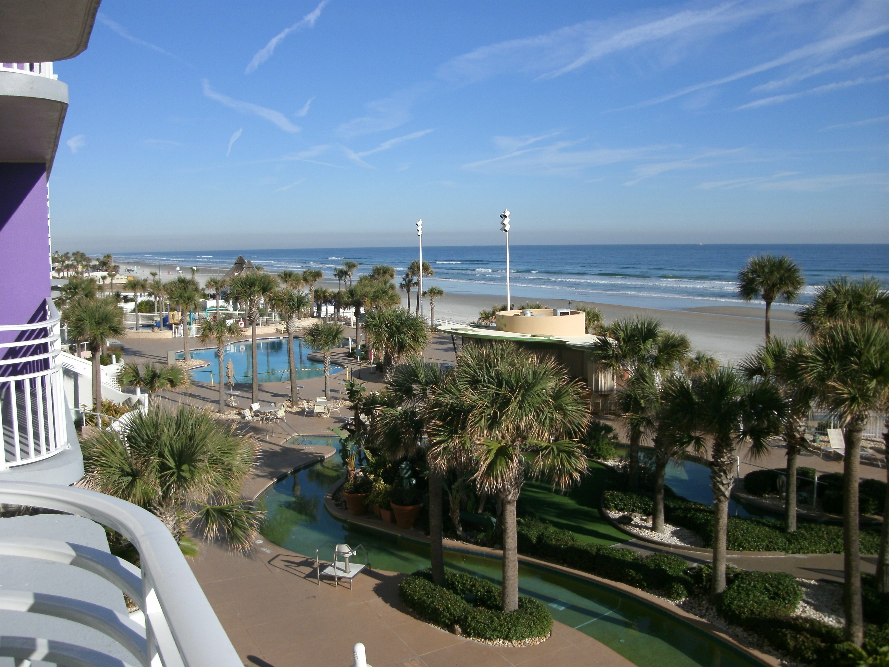 Ocean Walk  Pool - Cheerleaders Practicing for NCAA Championships